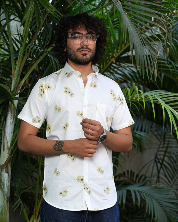 PERFECT FLORAL SUMMERY SHIRT